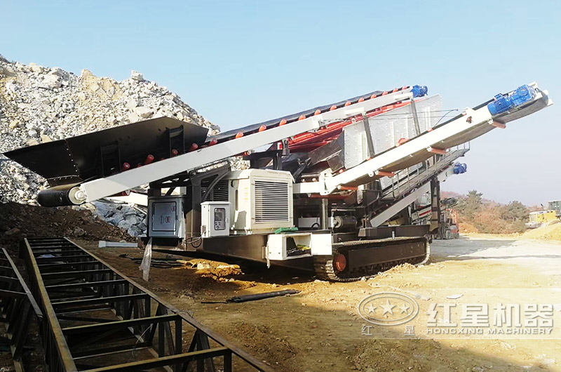 震動篩履帶移動破碎站精準篩分，維修更換周期長