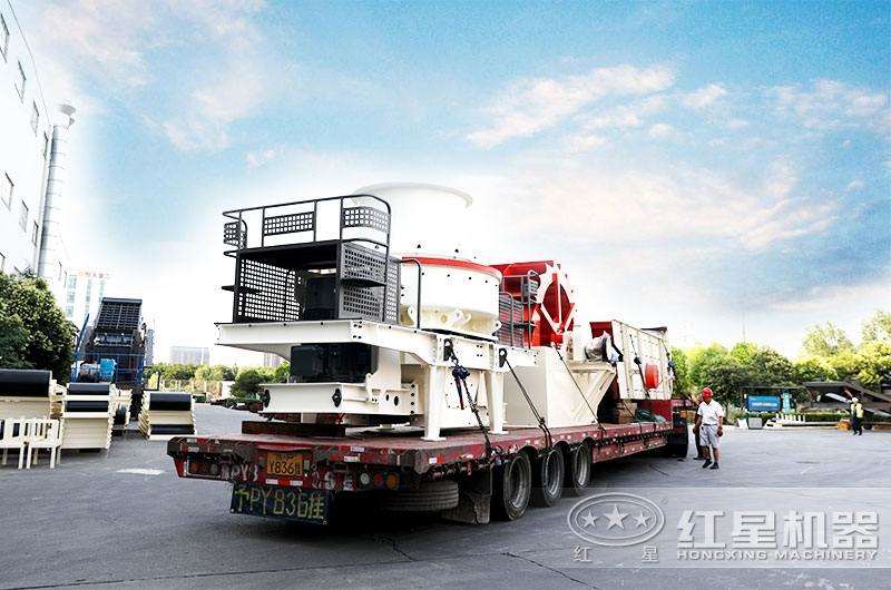 全套制砂生產(chǎn)線設(shè)備發(fā)往客戶(hù)現(xiàn)場(chǎng) 