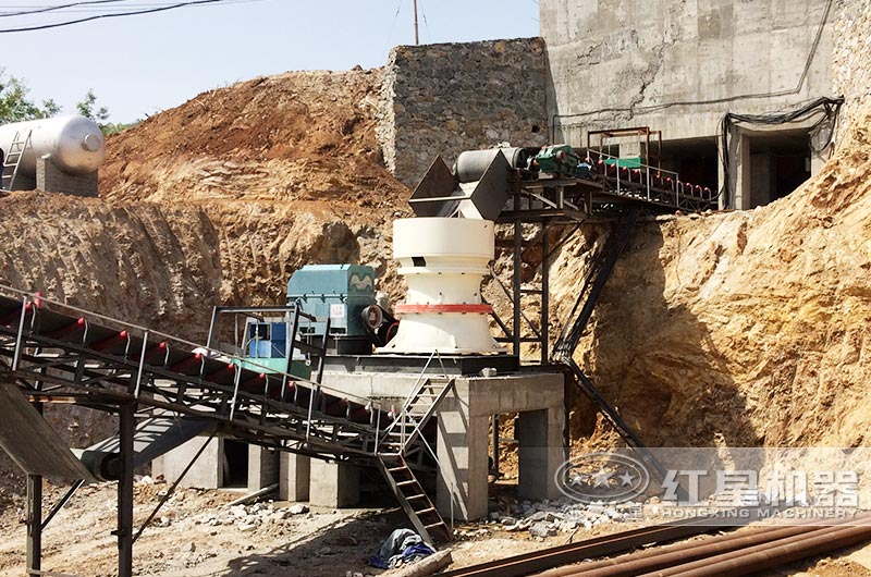 時(shí)產(chǎn)200噸河石碎砂生產(chǎn)線(xiàn)，圓錐破碎機(jī)圖