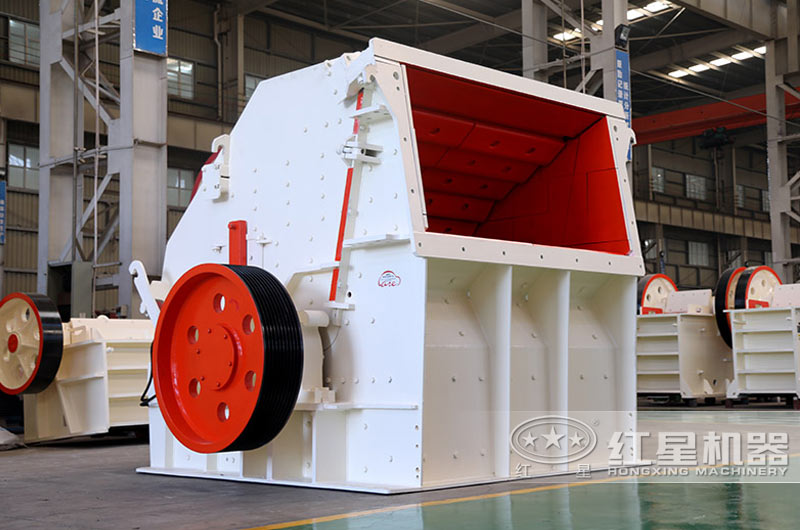 反擊式破碎機優勢，出料均勻，石粉少