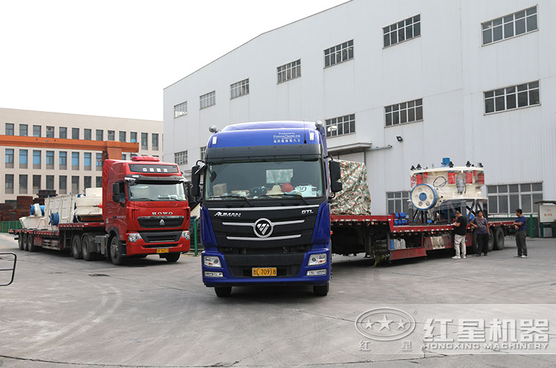 圓錐破碎機(jī)設(shè)備陸續(xù)發(fā)往各地