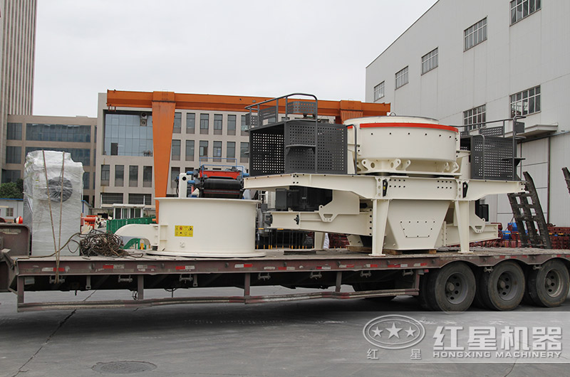 紅星石頭碎砂設備裝車發貨現場
